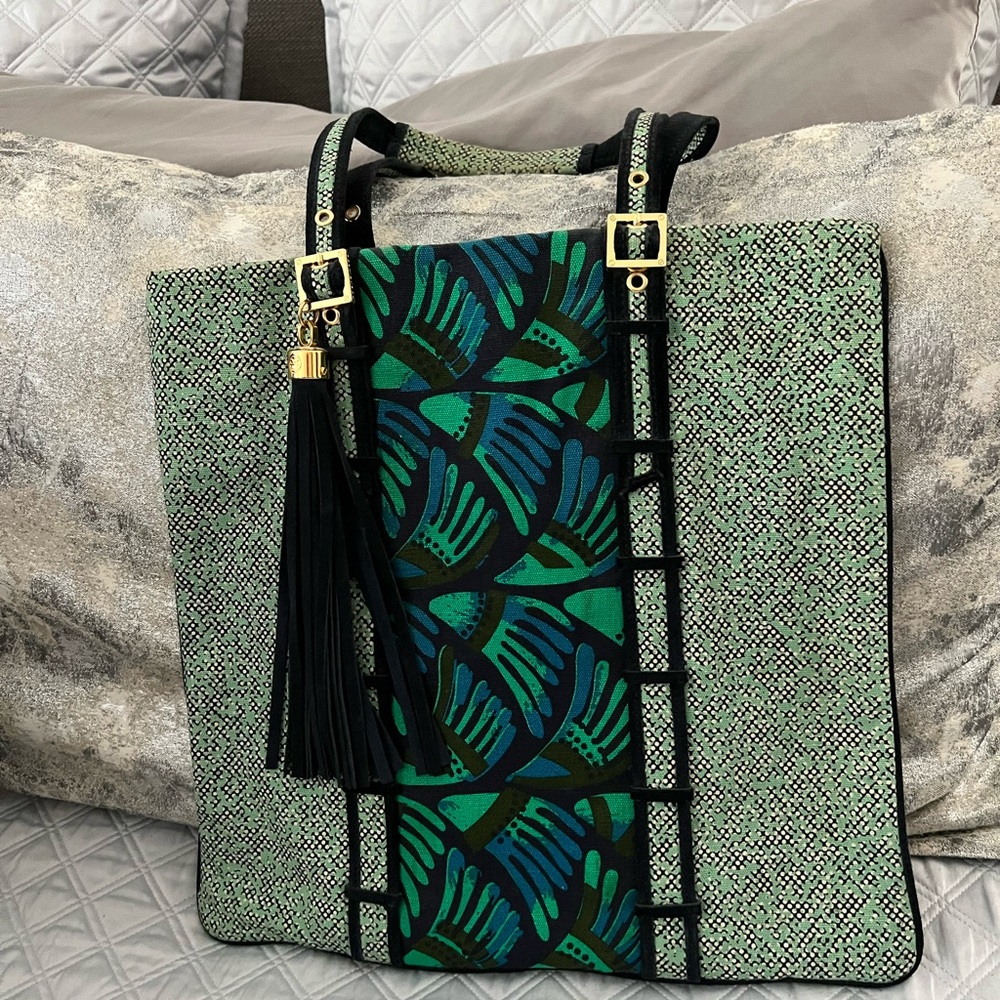 Hand bag